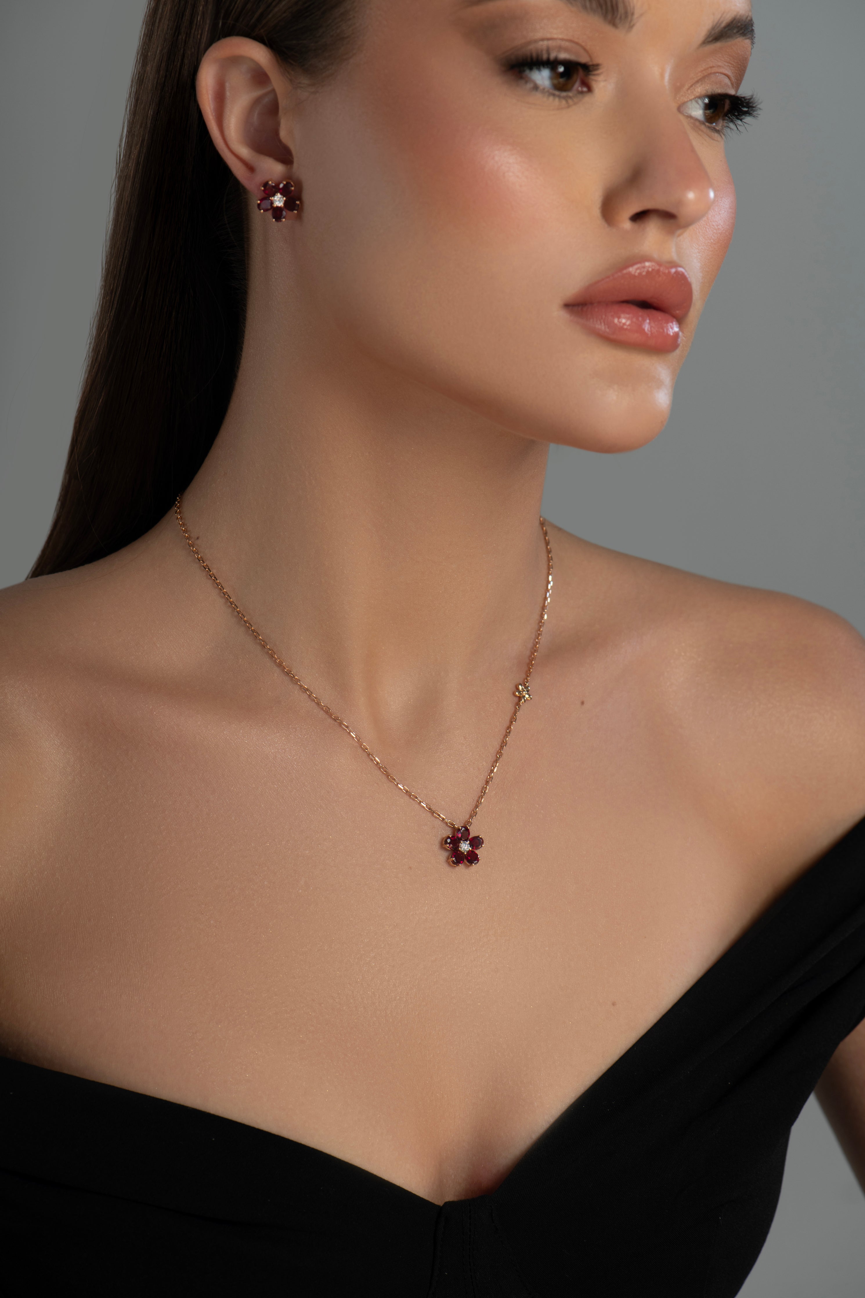 GARNET BLOOM NECKLACE - NOORA SHAMSI JEWELLERY